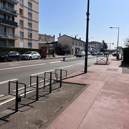 Appartamento Le Pressense Vénissieux Esterno foto